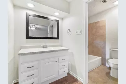 817 Willow Creek Drive, La Porte, TX 77571 - Photo 14