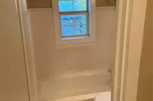 3310 1/2 Campbell St, Houston, TX 77026 - Photo 8