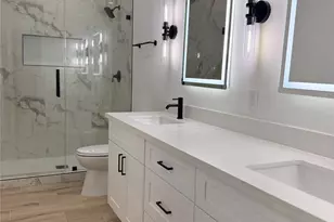 8321 Observatory St, Houston, TX 77088 - Photo 4