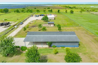 2180 County Road 212, Angleton, TX 77515 - Photo 40
