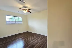 7422 Silent Wood Ln, Houston, TX 77086 - Photo 10