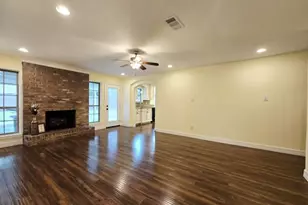 7422 Silent Wood Ln, Houston, TX 77086 - Photo 4