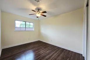 7422 Silent Wood Ln, Houston, TX 77086 - Photo 12