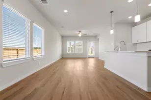 251 Charles Rdg Dr, Montgomery, TX 77316 - Photo 6