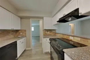 5619 Nina Lee Ln, Houston, TX 77092 - Photo 6