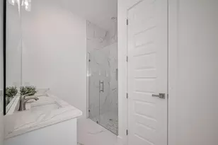 7307 W Knoll St, Houston, TX 77028 - Photo 38