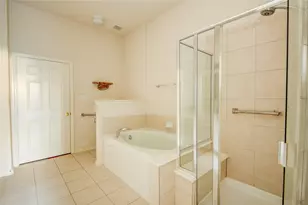 8935 Summer Ash Ln, Sugar Land, TX 77479 - Photo 12