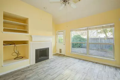 8935 Summer Ash Lane, Sugar Land, TX 77479 - Photo 2