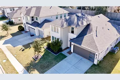 10023 Angelina Woods Lane, Conroe, TX 77384 - Photo 2