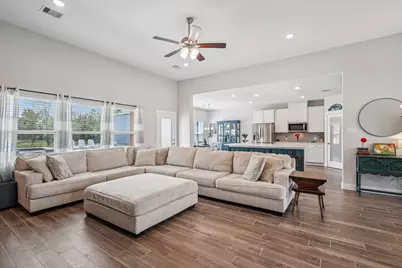 5715 Orchard Lane, Santa Fe, TX 77517 - Photo 4