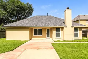 302 Dunford Ct, Highlands, TX 77562 - Photo 16