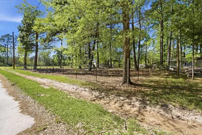 000 Pine Bend Court, Cleveland, TX 77327 - Photo 10
