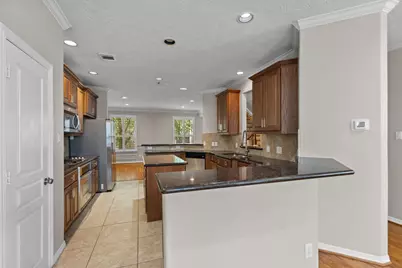 3414 Skyline Village Drive, Houston, TX 77057 - Photo 16