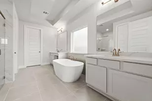 423 Mathis Lk Ct, Conroe, TX 77304 - Photo 8