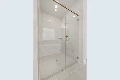 423 Mathis Lake Court, Conroe, TX 77304 - Photo 10