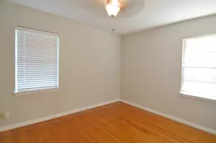 7515 Schiller St, Houston, TX 77055 - Photo 6