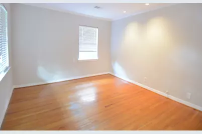 7515 Schiller Street, Houston, TX 77055 - Photo 2