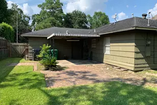 7515 Schiller St, Houston, TX 77055 - Photo 10