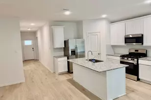 4922 Oakwood Dr, Fresno, TX 77545 - Photo 2