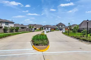 8843 Flounder Rdg Dr, Cypress, TX 77433 - Photo 2