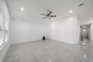 326 Cartersville St, Houston, TX 77029 - Photo 18