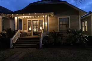 3617 Ave O 1/2, Galveston, TX 77550 - Photo 1