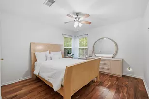 7 Mayborough Ct, The Woodlands, TX 77382 - Photo 26