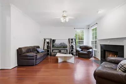7 Mayborough Court, The Woodlands, TX 77382 - Photo 10