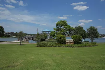 7 Mayborough Court, The Woodlands, TX 77382 - Photo 34
