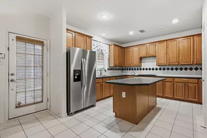 7 Mayborough Court, The Woodlands, TX 77382 - Photo 14