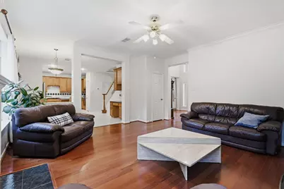 7 Mayborough Court, The Woodlands, TX 77382 - Photo 8