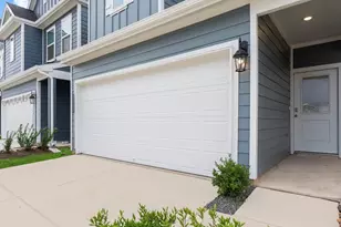 1911 Olivos St, Missouri City, TX 77459 - Photo 2