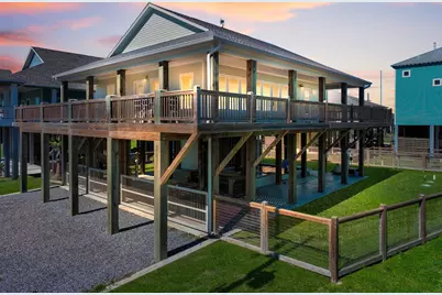928 Kenlyn Drive, Crystal Beach, TX 77650 - Photo 1