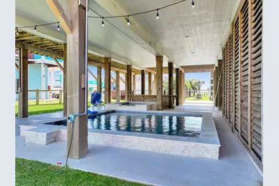 928 Kenlyn Drive, Crystal Beach, TX 77650 - Photo 16