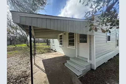 605 Palacios Street, El Campo, TX 77437 - Photo 1