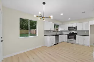 2322 Aprilmont Dr, Sugar Land, TX 77498 - Photo 14