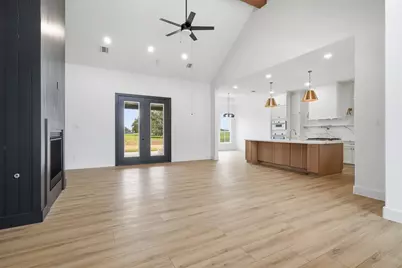 467 Springfield Trail, Angleton, TX 77515 - Photo 4