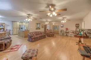 156 Magnolia Bnd Dr, Livingston, TX 77351 - Photo 4