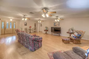 156 Magnolia Bnd Dr, Livingston, TX 77351 - Photo 2