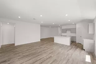 27716 Woodglen Mews Way, Magnolia, TX 77355 - Photo 4