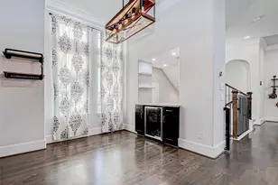 2227 Chenevert St, Houston, TX 77003 - Photo 8