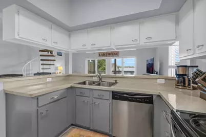 156 April Point Drive S, Conroe, TX 77356 - Photo 18