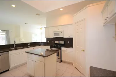 1219 Cambrian Park Court, Sugar Land, TX 77479 - Photo 20