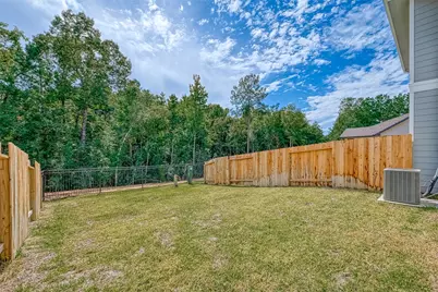 548 Long Leaf Pine, Montgomery, TX 77316 - Photo 4