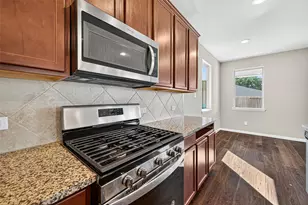 6435 Purple Wreath Way, Katy, TX 77449 - Photo 14