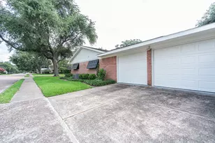 5402 Darnell St, Houston, TX 77096 - Photo 28
