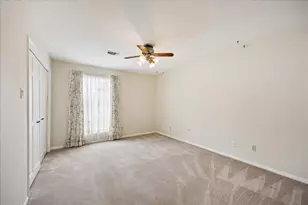 15711 Brook Forest Dr, Houston, TX 77059 - Photo 18