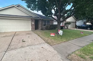6535 Gorton Dr, Katy, TX 77449 - Photo 2