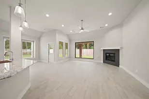 2140 Golden Spruce Ct, Conroe, TX 77301 - Photo 10