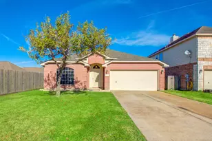 14903 Lanai Dr, Baytown, TX 77523 - Photo 2